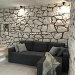 Dragi Villa *