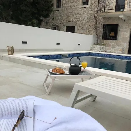 Villa Dragi *