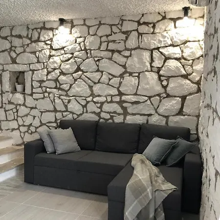 Dragi Villa *