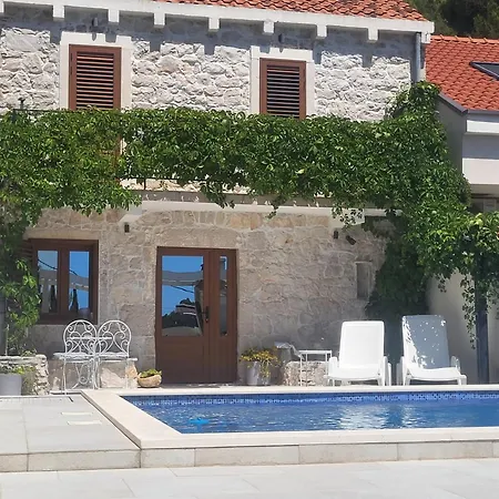 Dragi Villa *