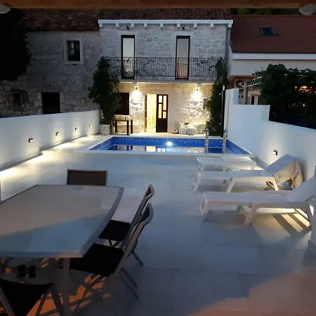 Dragi Villa *